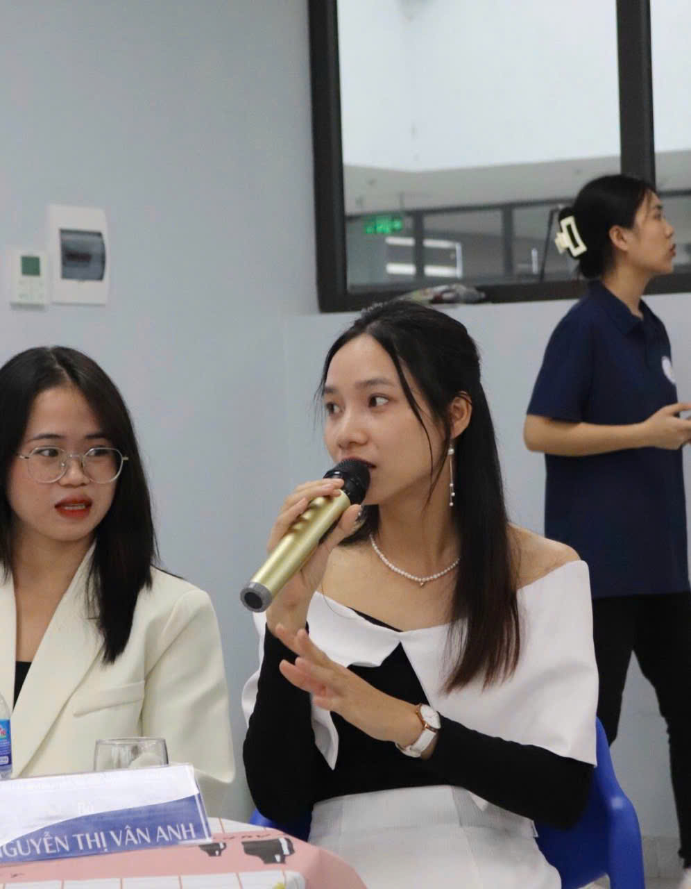 Trao đổi cùng các bạn trẻ